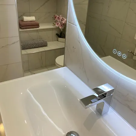 L Ecrin De Lidia Close To Meett Air Conditioning Parking Aussonne