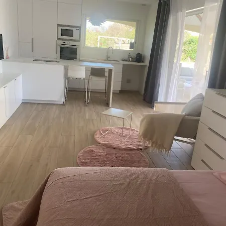 L Ecrin De Lidia Close To Meett Air Conditioning Parking