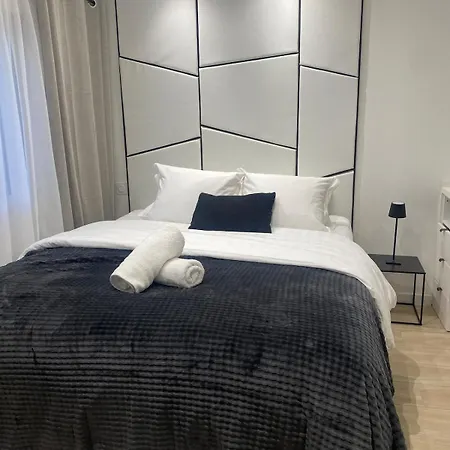 L Ecrin De Lidia Close To Meett Air Conditioning Parking *