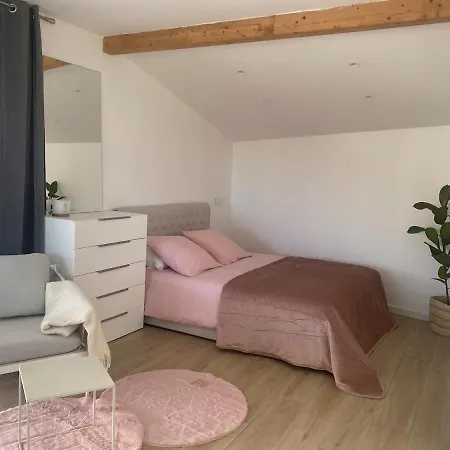 L Ecrin De Lidia Close To Meett Air Conditioning Parking Aussonne