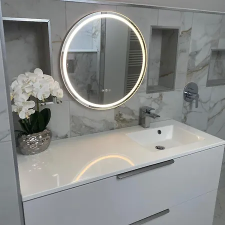 L Ecrin De Lidia Close To Meett Air Conditioning Parking *