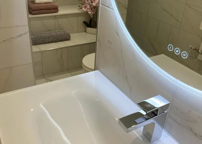 L Ecrin De Lidia Close To Meett Air Conditioning Parking Aussonne