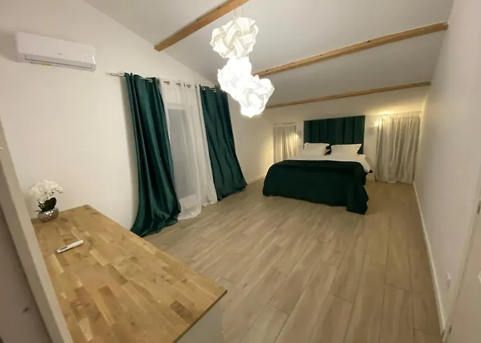 L Ecrin De Lidia Close To Meett Air Conditioning Parking *